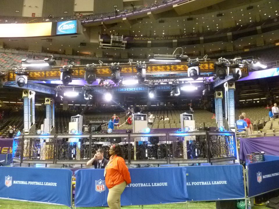 Super Bowl XLVII CBS Sports Set - New Orleans, Louisiana